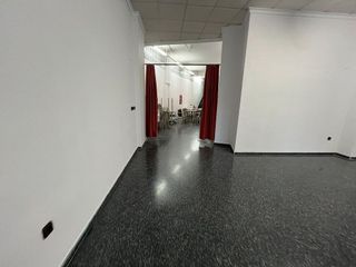 Local comercial en venta en Elda