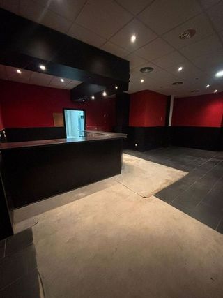 Local comercial en alquiler en Valdepeñas