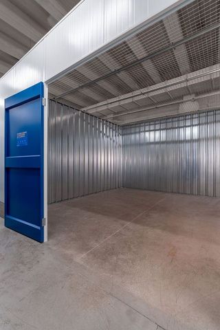 Local comercial en alquiler en Parque Atlántico - Los Arcos - Aeropuerto Viejo en Sevilla