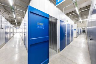 Local comercial en alquiler en Parque Atlántico - Los Arcos - Aeropuerto Viejo en Sevilla