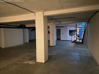 Local comercial en alquiler en Hospital en Valladolid