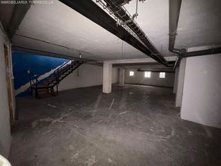 Local comercial en alquiler en Hospital en Valladolid