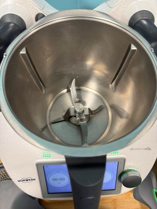 Thermomix TM6 con accesorio cortador