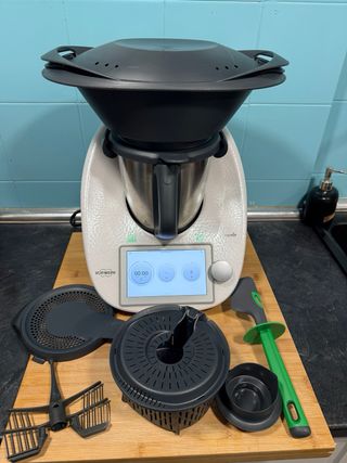 Thermomix TM6 con accesorio cortador