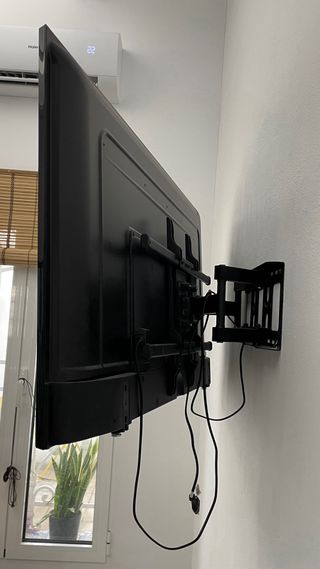 Smart TV Nueva 50” + soporte