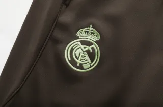 Chándal Real Madrid Adidas Marrón y Verde
