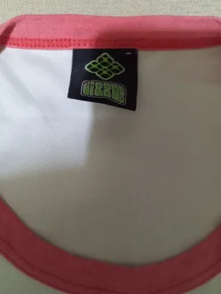 Lote 2 Camisetas: Sonic y Chicago Talla S