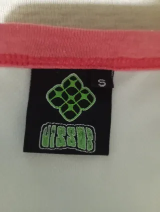 Lote 2 Camisetas: Sonic y Chicago Talla S