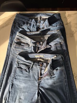 Lote 3 Pantalones Tejanos Levi's Talla 38