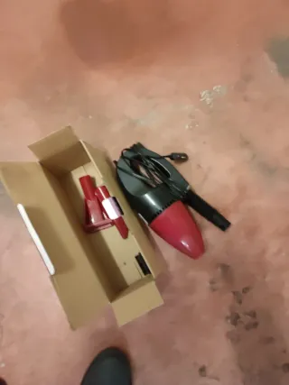 Aspirador Coche Rojo y Negro