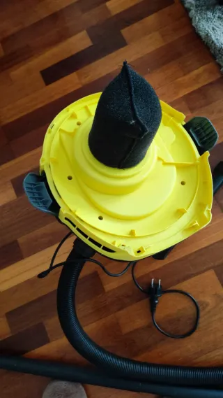 Aspirador Karcher KWD 1