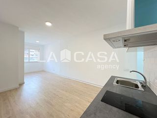 Local comercial en venta en Sant Andreu de Palomar en Barcelona