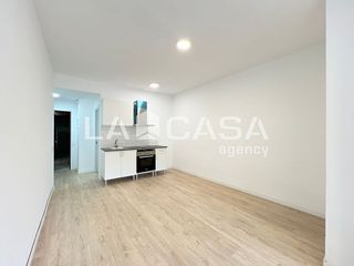 Local comercial en venta en Sant Andreu de Palomar en Barcelona