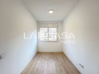 Local comercial en venta en Sant Andreu de Palomar en Barcelona