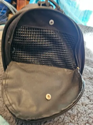 Transportín para mascotas negro .