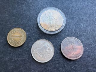 Lotto di 29 monete e 4 medaglie