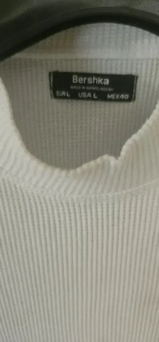 Maglia Bershka bianca a maniche lunghe
