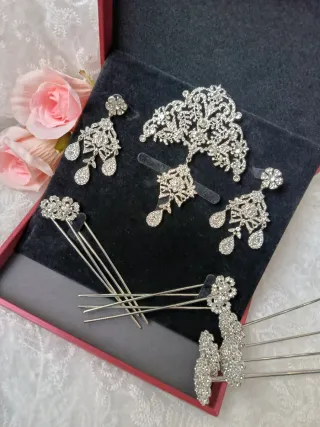 Aderezo de fallera plata a estrenar