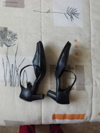 Zapatos de salón piel negros talla 38