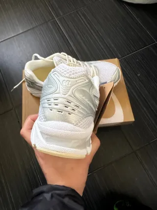 Asics Gel Kayano Plata/Blanco