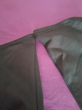 Top negro manga larga sin ombros