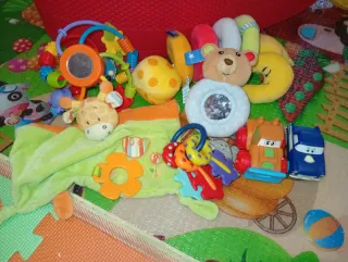 Lote Juguetes Bebé: Sonajeros y Mordedores