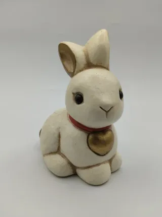 Coniglio Thun con cuore dorato, h 16 cm