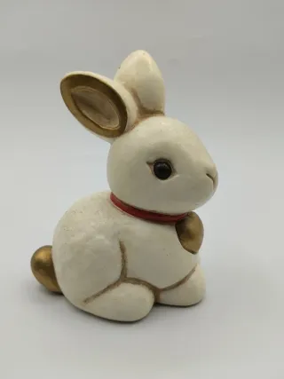 Coniglio Thun con cuore dorato, h 16 cm
