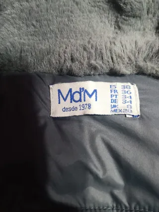 Chaqueta calentita pelo sintético gris