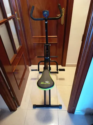 Bicicleta Estática Gym Booster Plus 140/40/30 cm