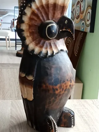 Figura pájaro madera tallada