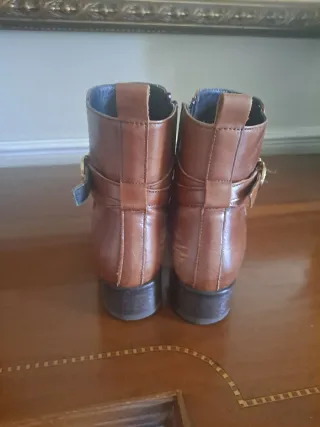 Botines de piel marrones