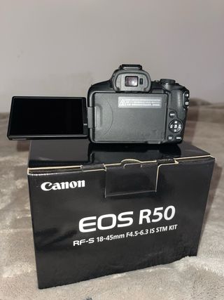 Canon EOS R50 Kit RF-S 18-45mm