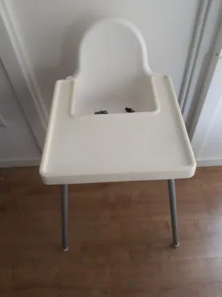 Trona infantil blanca