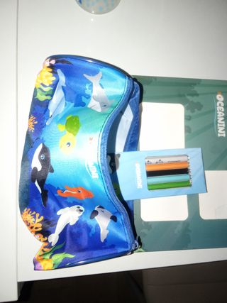 Astuccio Oceanini con matite colorate