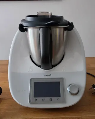 Thermomix TM5 con accesorios