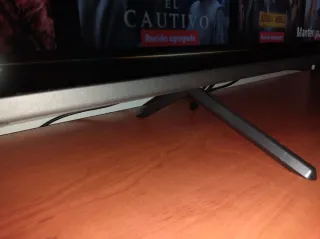 TV Philips 50” 4K UHD Ambilight. EN GARANTIA