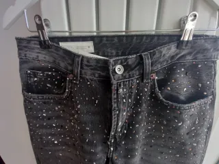 Zara Jeans Strass Talla 34 Out of stock