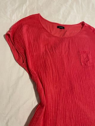 Camiseta de seda roja