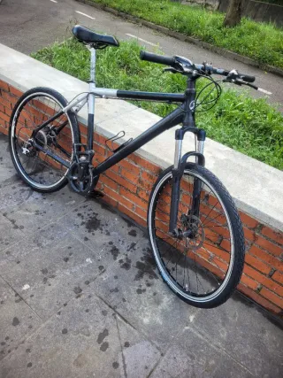 Bicicleta MTB