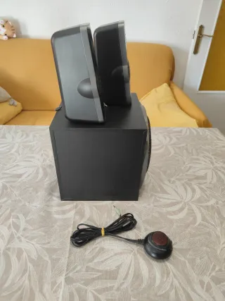 Altavoces Woxter con Subwoofer y Rueda