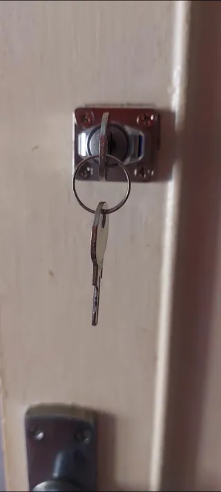 Habitación doble para chica, uso particular