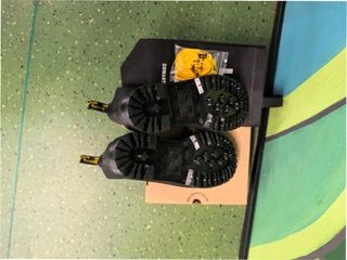 Dr. Martens Talla 37 Botas