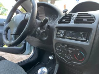 Peugeot 206 2002