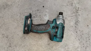 2 Taladros de impacto para reparar