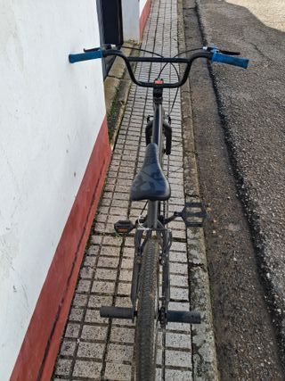 Bicicleta BMX 20 juvenil y dinámica