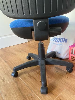 Silla de escritorio con ruedas azul