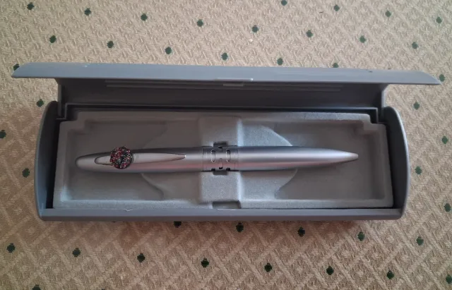 Bolígrafo metal con estuche gris