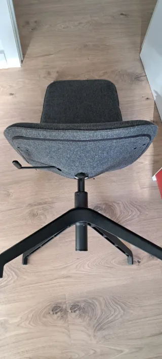 Silla IKEA LÄNGFJÄL gris