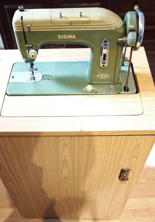 Máquina de coser SIGMA vintage